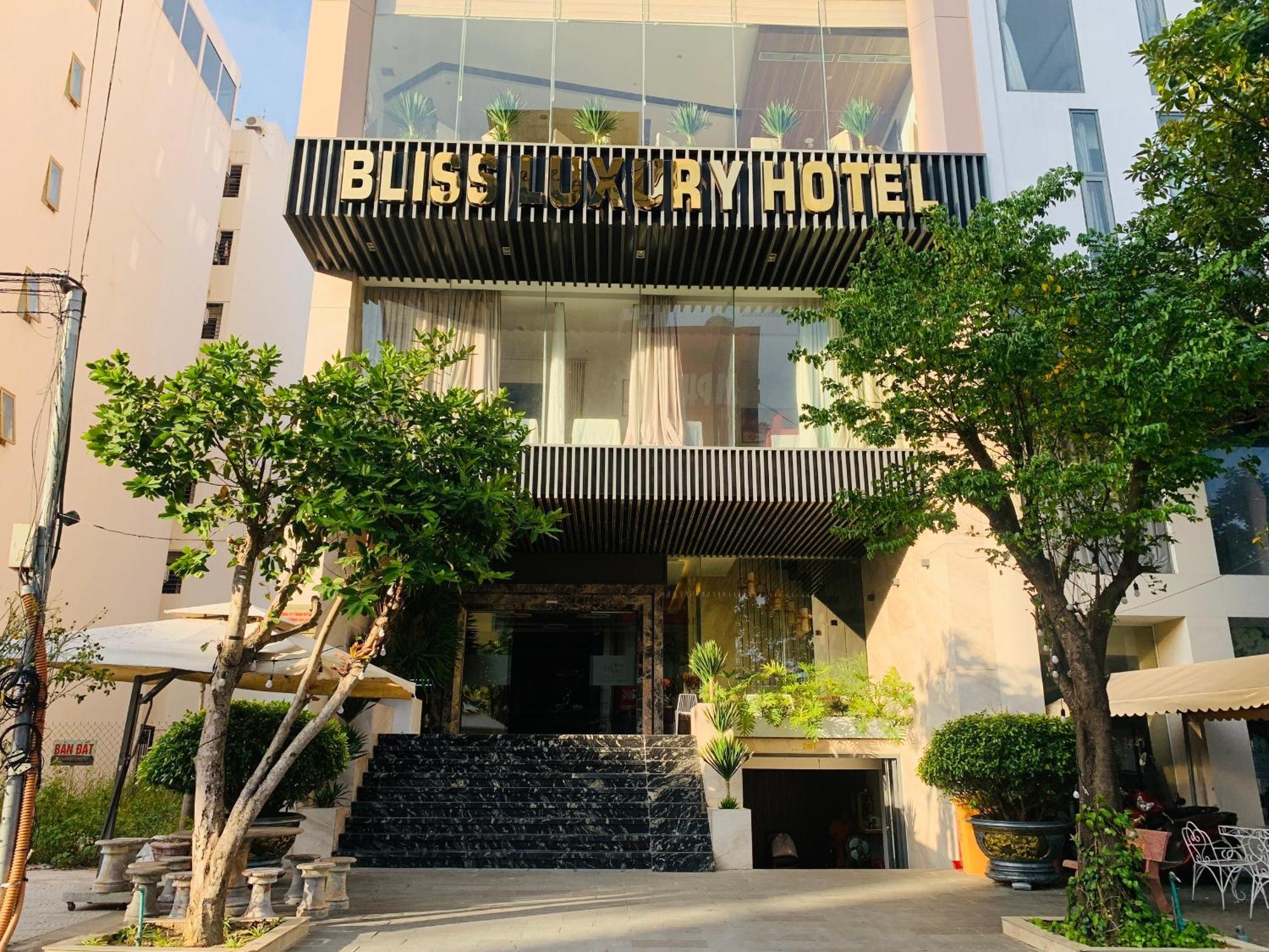 Bliss Luxury Hotel ดานัง ภายนอก รูปภาพ