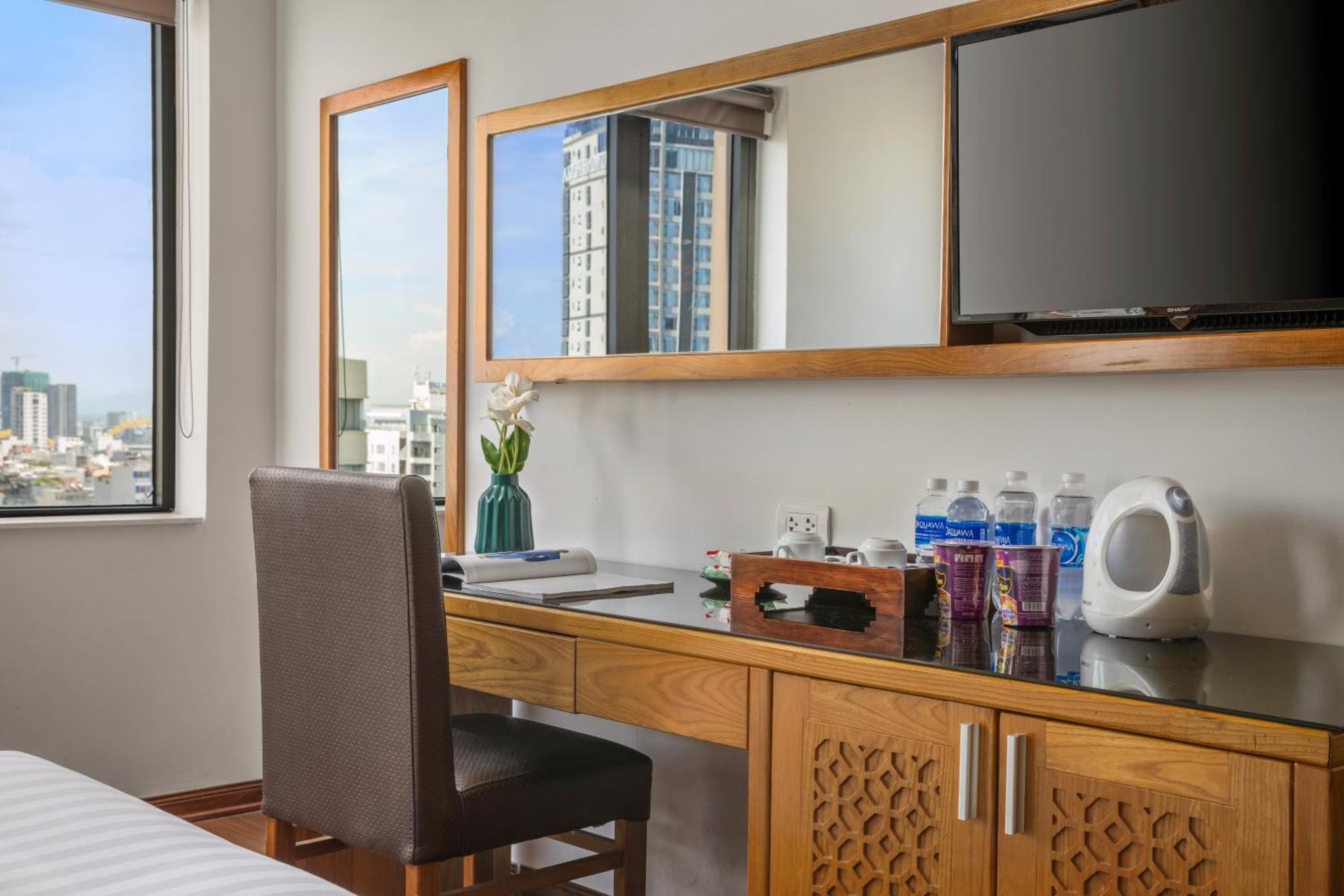 Bliss Luxury Hotel ดานัง ภายนอก รูปภาพ