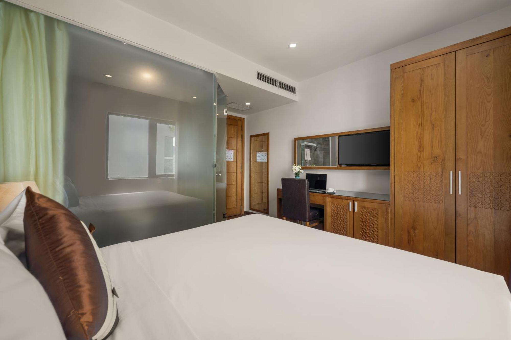 Bliss Luxury Hotel ดานัง ภายนอก รูปภาพ