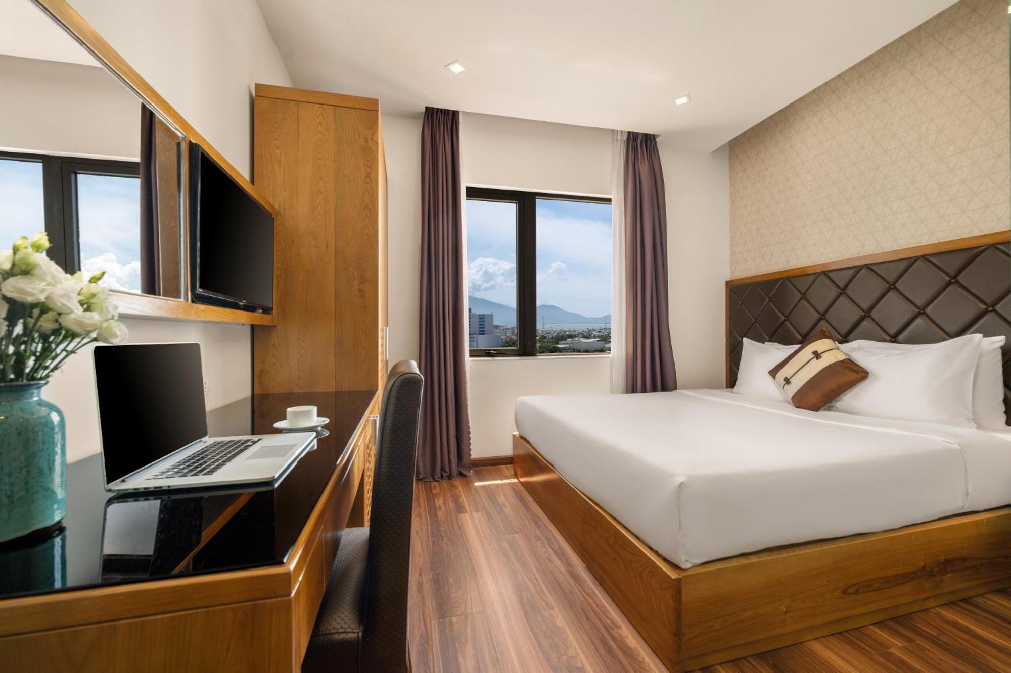 Bliss Luxury Hotel ดานัง ภายนอก รูปภาพ