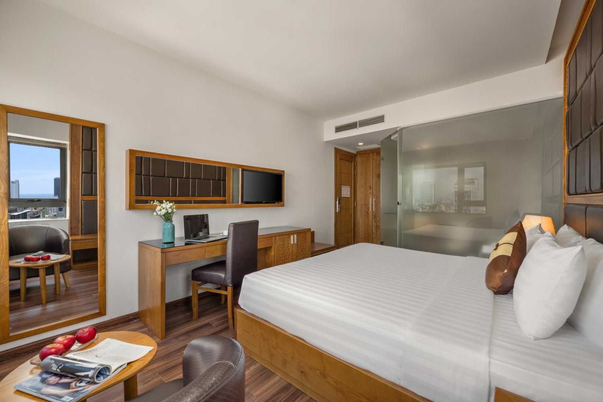 Bliss Luxury Hotel ดานัง ภายนอก รูปภาพ