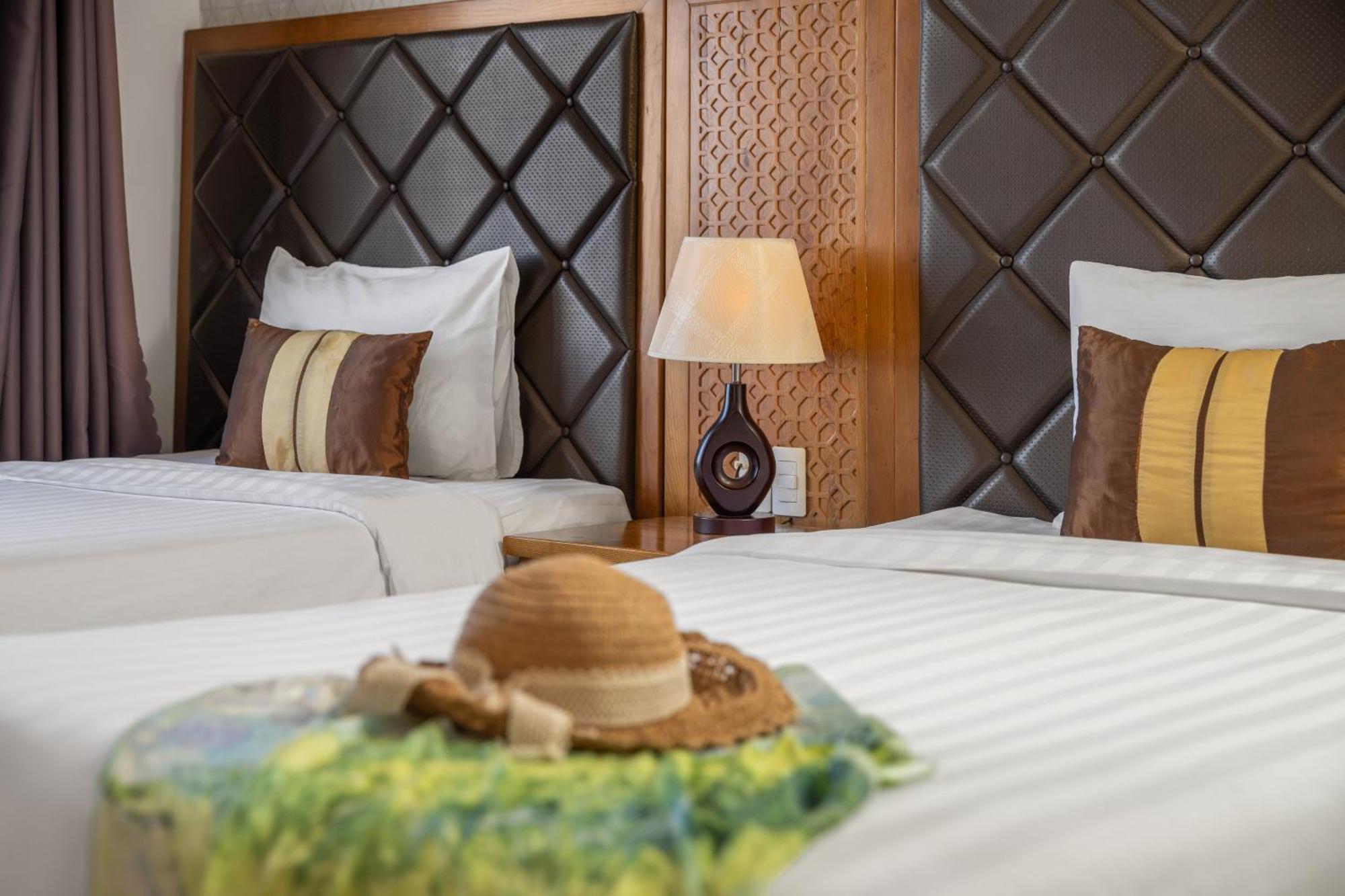 Bliss Luxury Hotel ดานัง ภายนอก รูปภาพ
