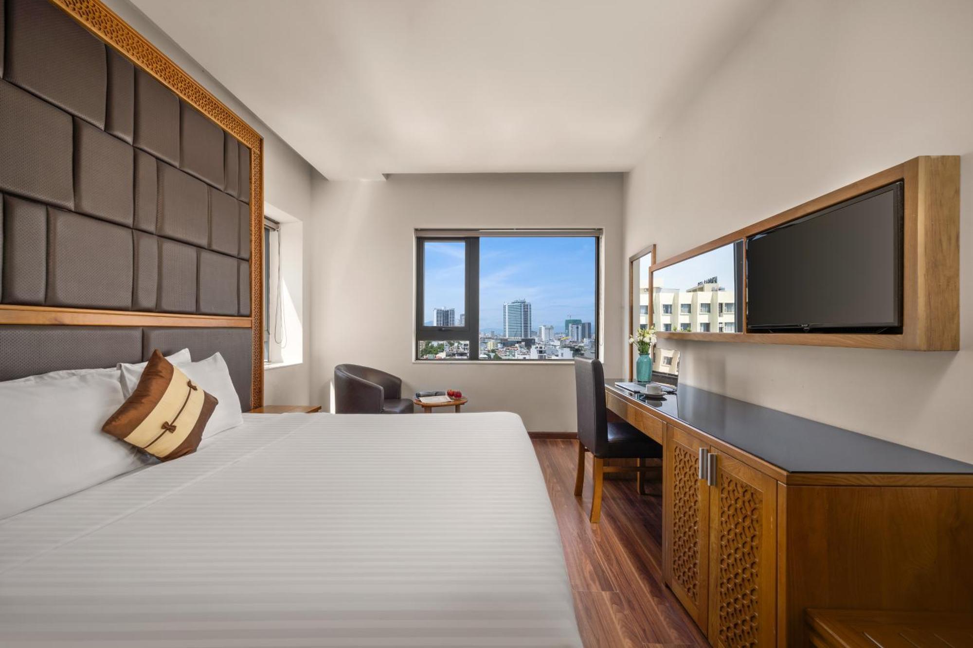 Bliss Luxury Hotel ดานัง ภายนอก รูปภาพ